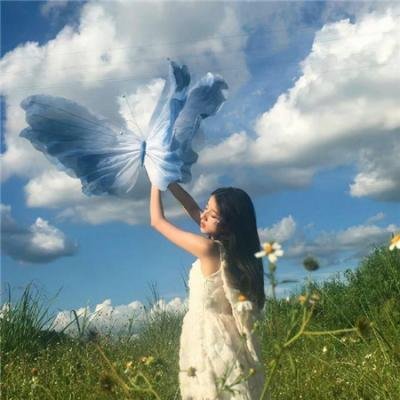 俏皮女学生