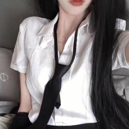瓶中美人